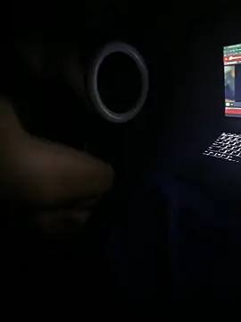 Snapshot of obsidian_paws chatting on February 14, 2026, 3:03 am obsidian paws online show from February 14, 2026, 3:03 am