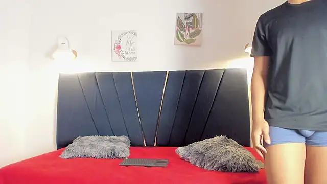 Snapshot of kleiver_cum18 chatting on March 2, 2026, 6:37 pm kleiver cum18 online show from March 2, 2026, 6:37 pm