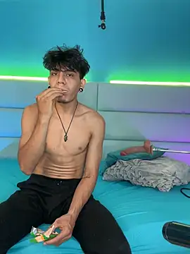 Snapshot of abrilandjulian chatting on February 25, 2026, 12:04 pm abrilandjulian online show from February 25, 2026, 12:04 pm