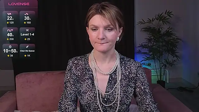 Snapshot of BjorkLight chatting on March 3, 2026, 2:18 am BjorkLight online show from March 3, 2026, 2:18 am