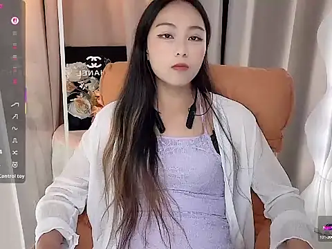 Snapshot of Lydia-668 chatting on February 13, 2026, 1:40 pm Lydia-668 online show from February 13, 2026, 1:40 pm