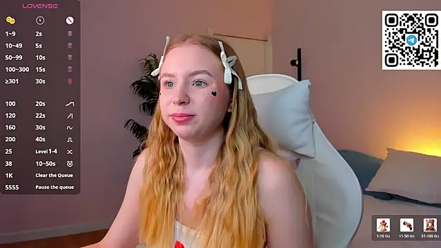 Snapshot of Linda__Bloom chatting on March 6, 2026, 1:13 am Linda Bloom online show from March 6, 2026, 1:13 am