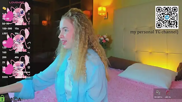 Snapshot of Linda__Bloom chatting on April 7, 2026, 1:06 am Linda Bloom online show from April 7, 2026, 1:06 am