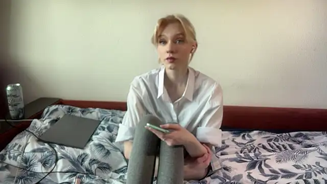 HirokoMassengills online show from February 22, 2026, 5:08 am