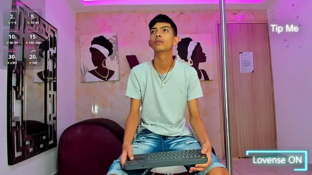 KITTY BOSH online show from February 21, 2026, 1:23 pm