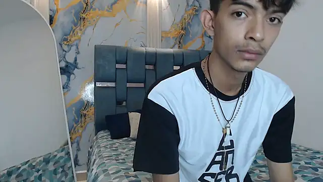 KITTY BOSH online show from April 8, 2026, 1:11 pm