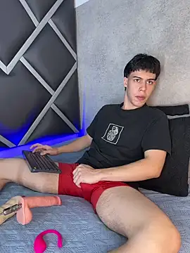 Lucian-greyy online show from February 17, 2026, 5:26 am