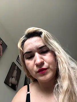 violet-grey online show from March 19, 2026, 1:04 pm