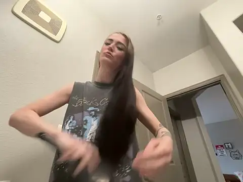 ash10alex online show from April 12, 2026, 8:14 pm