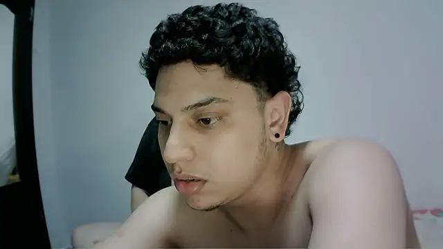 kandy couple1 online show from March 29, 2026, 2:33 am