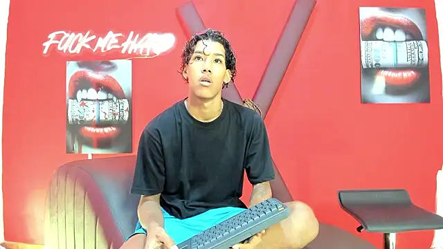 Snapshot of GREEN_BOYS chatting on February 19, 2026, 7:26 am GREEN BOYS online show from February 19, 2026, 7:26 am