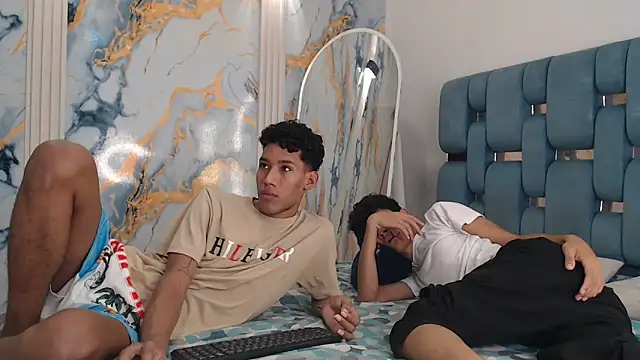 GREEN BOYS online show from April 14, 2026, 7:31 pm