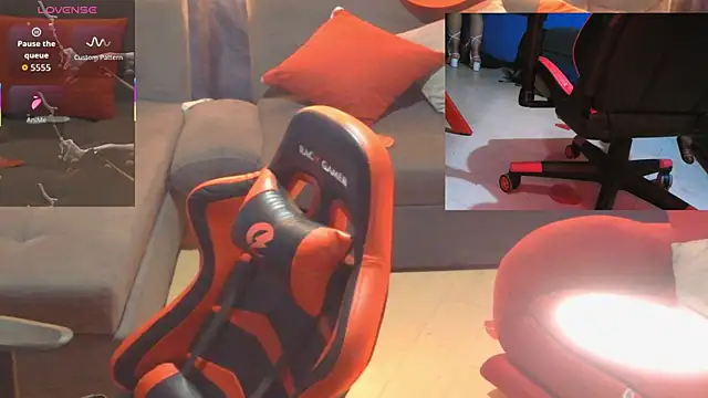 Snapshot of Helensex1 chatting on February 14, 2026, 11:23 pm Helensex1 online show from February 14, 2026, 11:23 pm