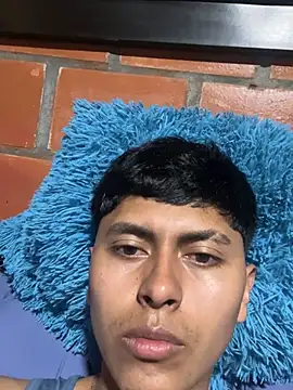 Snapshot of Miguel_960 chatting on May 9, 2026, 1:55 am Miguel 960 online show from May 9, 2026, 1:55 am