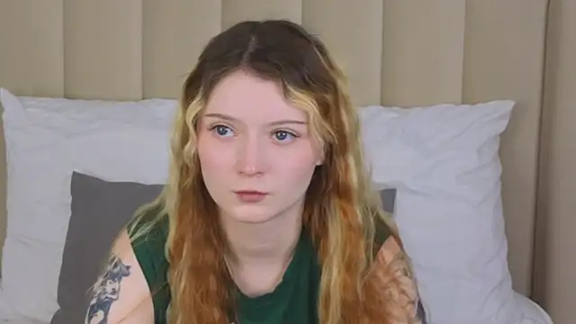 Snapshot of AlyssFrost chatting on June 12, 2026, 2:54 am AlyssFrost online show from June 12, 2026, 2:54 am