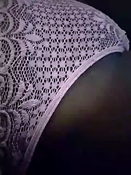 Your couple 01 online show from April 23, 2026, 5:59 pm