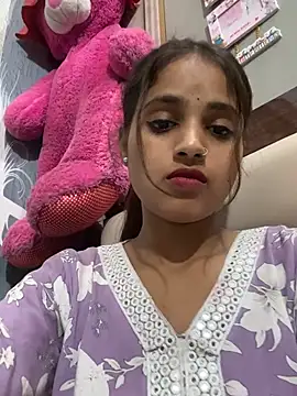 samayra1144 online show from June 24, 2026, 7:13 pm