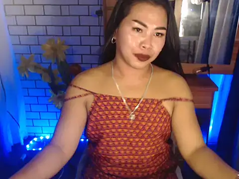Snapshot of LovelyJessaXX chatting on May 12, 2026, 5:43 pm LovelyJessaXX online show from May 12, 2026, 5:43 pm