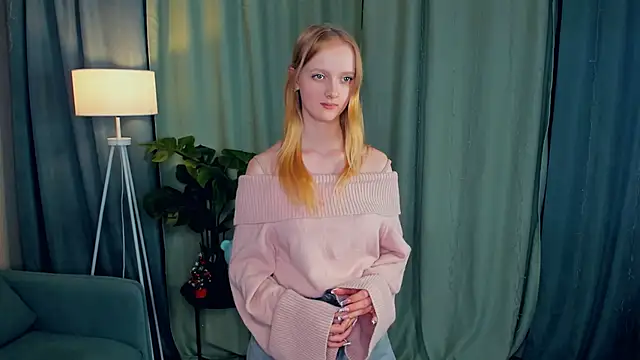 ErinnStandifer online show from February 28, 2026, 6:20 pm