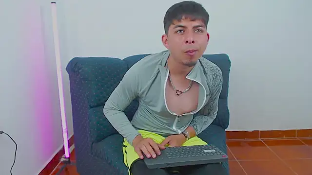 polloCol4U online show from April 1, 2026, 4:13 am