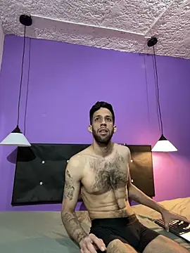 Snapshot of Karim_mansur chatting on February 22, 2026, 4:05 pm Karim mansur online show from February 22, 2026, 4:05 pm