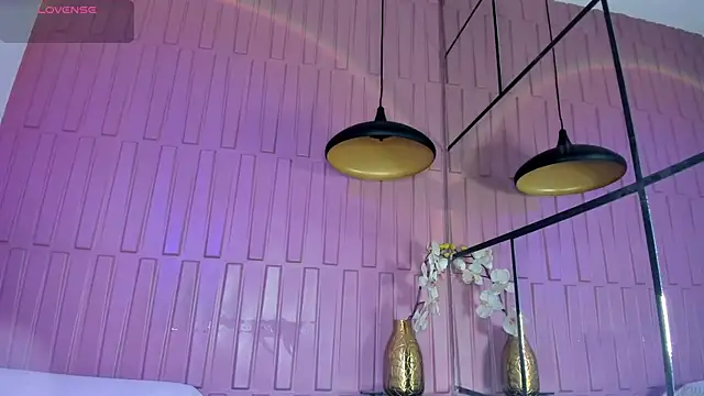 Snapshot of Nani_Roman chatting on February 21, 2026, 12:28 pm Nani Roman online show from February 21, 2026, 12:28 pm