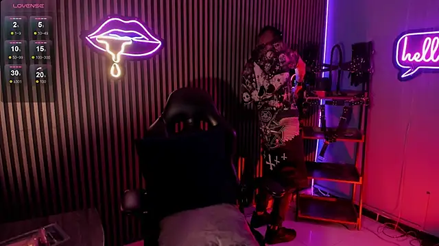 Maximoking26 online show from April 10, 2026, 5:23 am