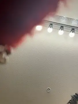 Snapshot of ShortcakeMochaa chatting on February 17, 2026, 1:02 am ShortcakeMochaa online show from February 17, 2026, 1:02 am