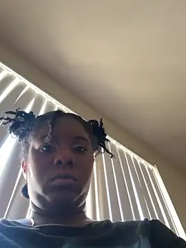 Snapshot of ShortcakeMochaa chatting on February 17, 2026, 7:09 pm ShortcakeMochaa online show from February 17, 2026, 7:09 pm