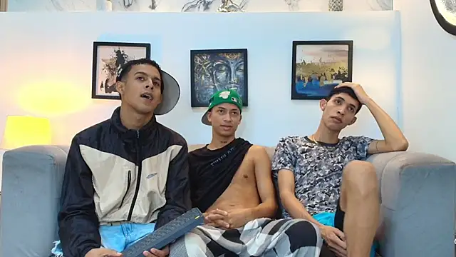 Snapshot of GOLD_BOYS chatting on February 16, 2026, 1:51 pm GOLD BOYS online show from February 16, 2026, 1:51 pm