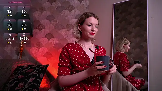 Snapshot of VinylKiss chatting on February 22, 2026, 9:13 pm VinylKiss online show from February 22, 2026, 9:13 pm