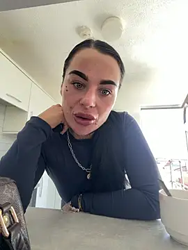 Darkfantisyx online show from April 1, 2026, 2:25 pm