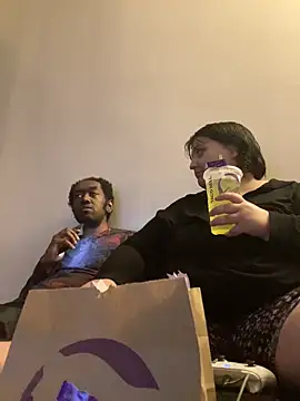 Snapshot of shellynpanda21 chatting on February 20, 2026, 4:09 am shellynpanda21 online show from February 20, 2026, 4:09 am