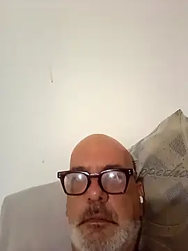 Snapshot of Milwokee chatting on March 2, 2026, 12:57 am Milwokee online show from March 2, 2026, 12:57 am