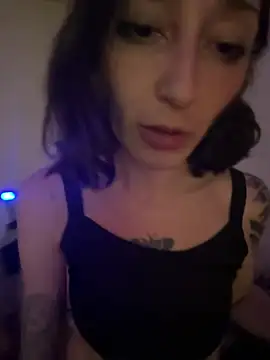 Snapshot of FrutillitaXX chatting on August 2, 2026, 2:43 am FrutillitaXX online show from August 2, 2026, 2:43 am