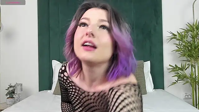 Snapshot of NatashaBlaze_ chatting on February 20, 2026, 5:24 pm NatashaBlaze online show from February 20, 2026, 5:24 pm