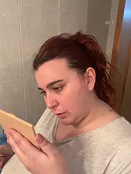 Sandragll online show from April 4, 2026, 10:40 pm