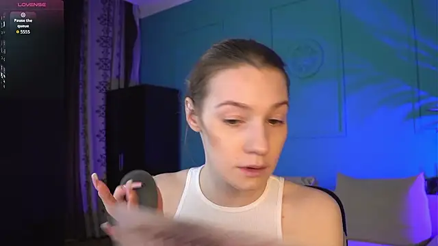 Vanessa  Lui online show from February 26, 2026, 3:55 pm