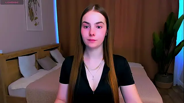 Maddy Wood  online show from March 24, 2026, 2:33 pm