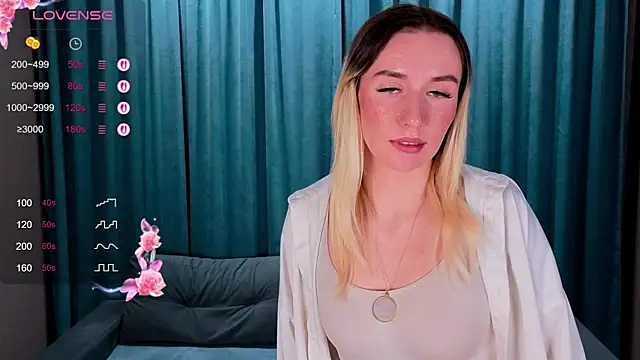 Snapshot of AshleyySchwartz chatting on March 31, 2026, 2:39 pm AshleyySchwartz online show from March 31, 2026, 2:39 pm