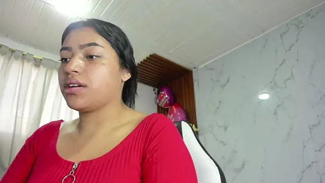 Snapshot of adhara__messY chatting on April 20, 2026, 1:58 pm adhara messY online show from April 20, 2026, 1:58 pm