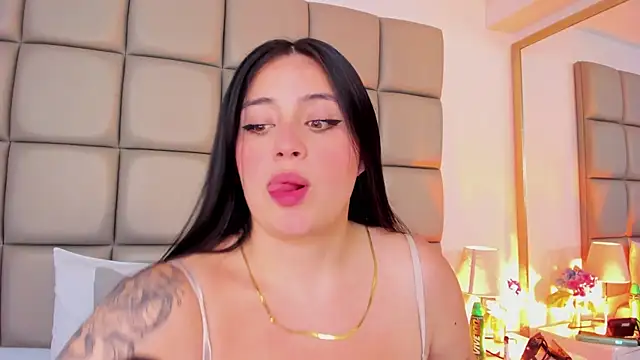 annybentleii online show from February 26, 2026, 7:35 pm