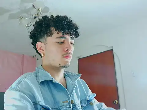 albell hot  online show from February 22, 2026, 6:06 pm