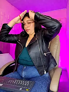 Snapshot of belen_green chatting on July 1, 2026, 12:29 pm belen green online show from July 1, 2026, 12:29 pm