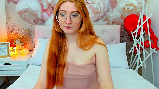 TinaHarp online show from May 5, 2026, 12:13 pm
