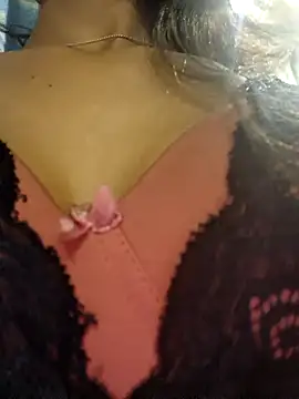 Rani1993 online show from April 13, 2026, 6:35 pm