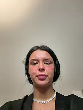 Amberbanxx online show from February 27, 2026, 9:59 pm