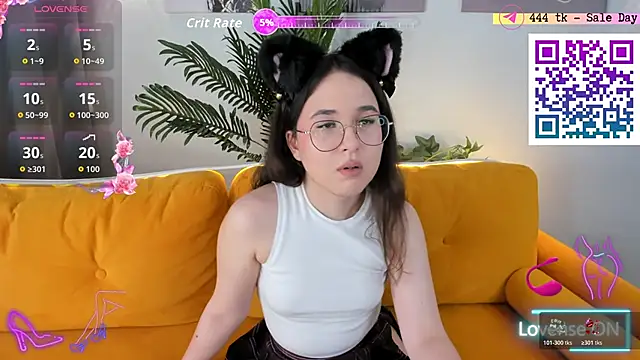leylamirage online show from June 17, 2026, 1:45 pm