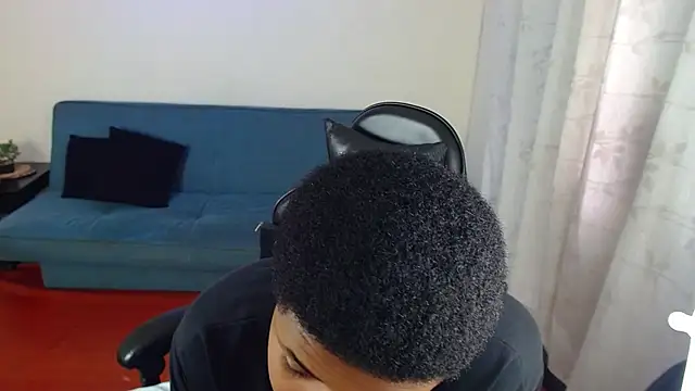 liiam3 online show from April 1, 2026, 9:23 pm