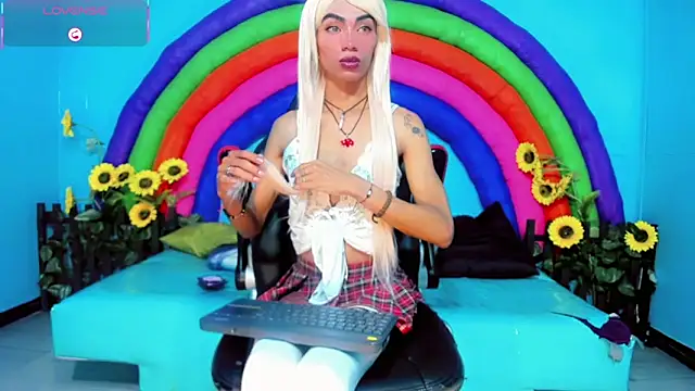 Snapshot of suzume_Mendez chatting on March 30, 2026, 11:22 am suzume Mendez online show from March 30, 2026, 11:22 am